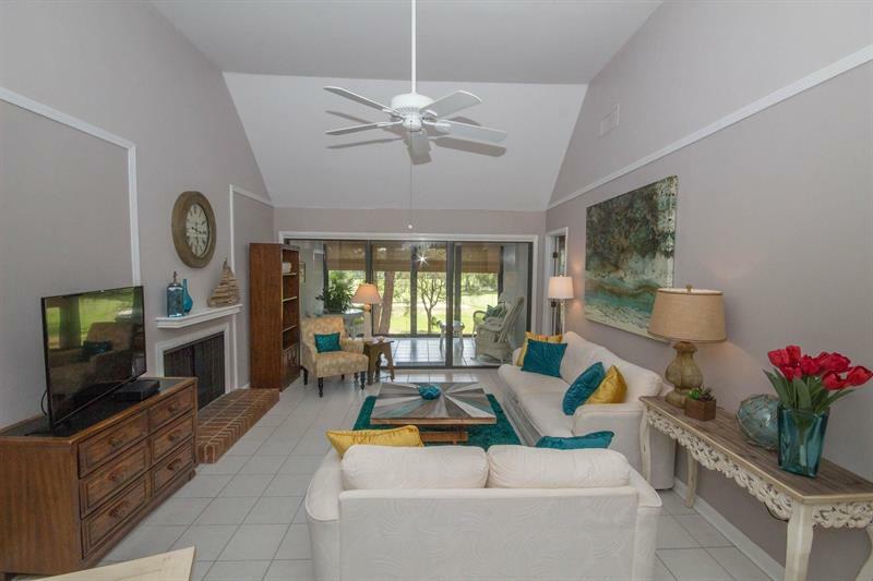 Double Eagle Apartment
